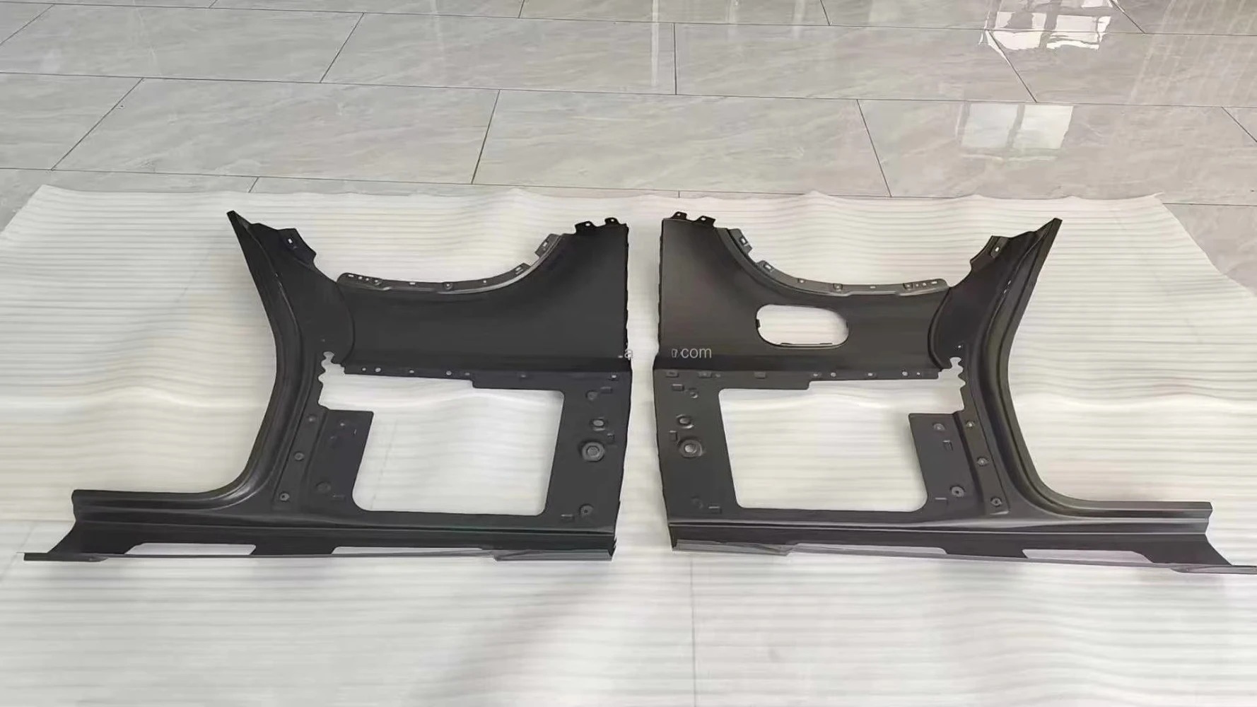 For Defender 2020- Rear Wing LR130860 LR130862 Fender